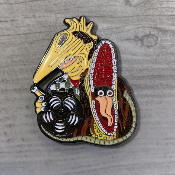 Adam and Barbara Beetlejuice Pin creature costume enamel pin NWT - Picture 3 of 8